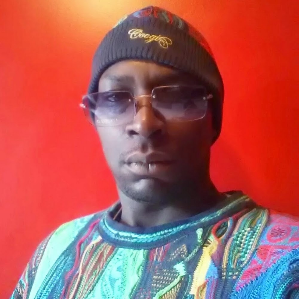 Meet your Posher, Damon